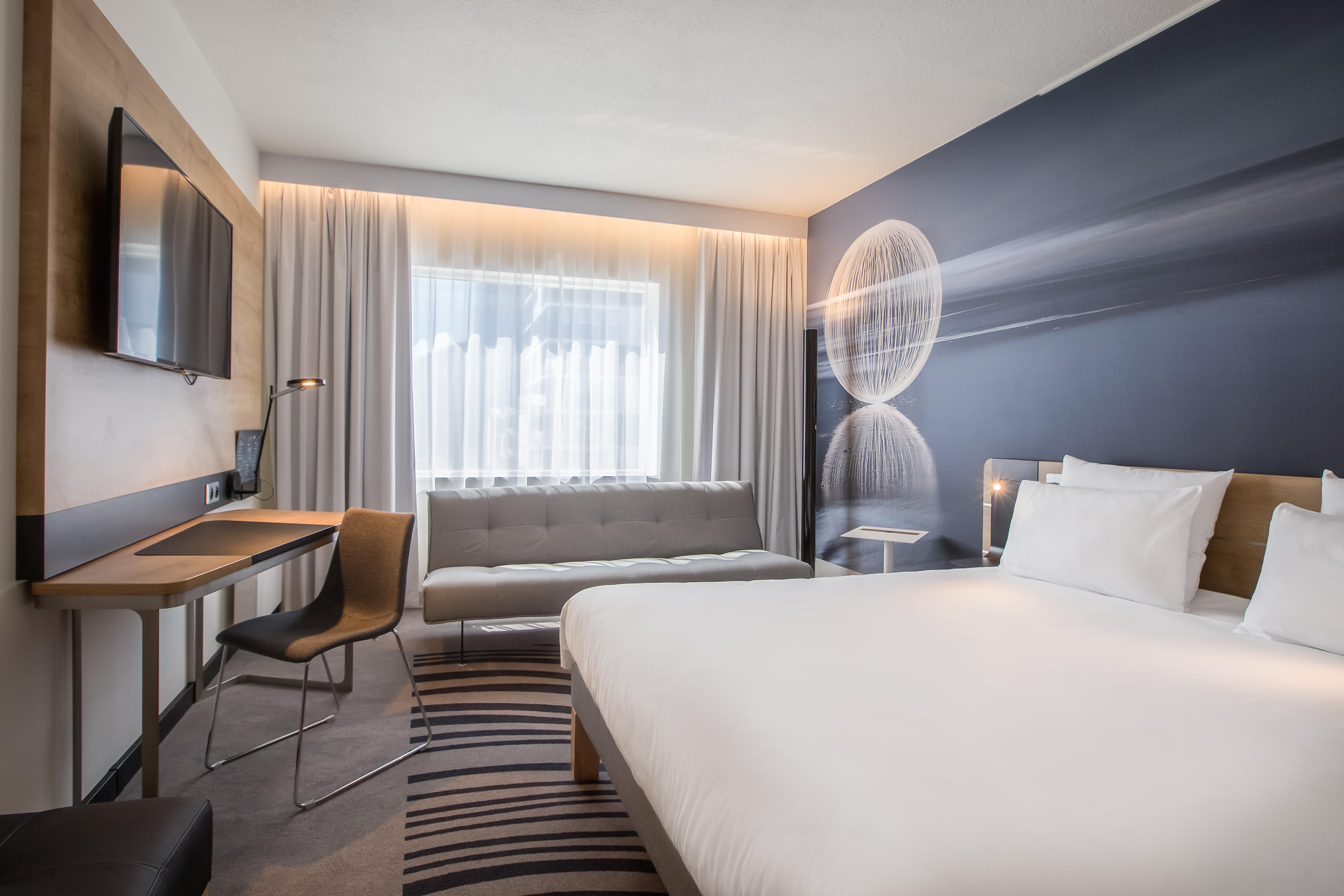 Novotel Wroclaw Centrum Exterior photo